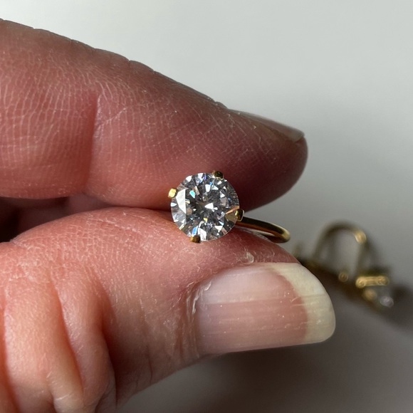 VINTAGE 14K GOLD CUBIC ZIRCONIA EARRINGS - Picture 5 of 13